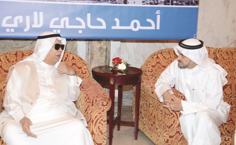 د. فاضل صفر وعبدالمطلب الكاظمي خلال حفل استقبال لاري﻿