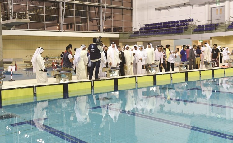 جولة في حوض السباحة داخل المجمع الرياضي للهيئة﻿