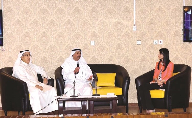 د. أحمد الأثري ود. سلام العبلاني ود. نجلاء الفرج خلال المؤتمر الصحافي ﻿