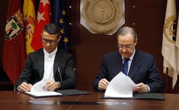 رونالدو يوقع حتى 2021 ويرغب في اللعب 10 سنوات أخرى