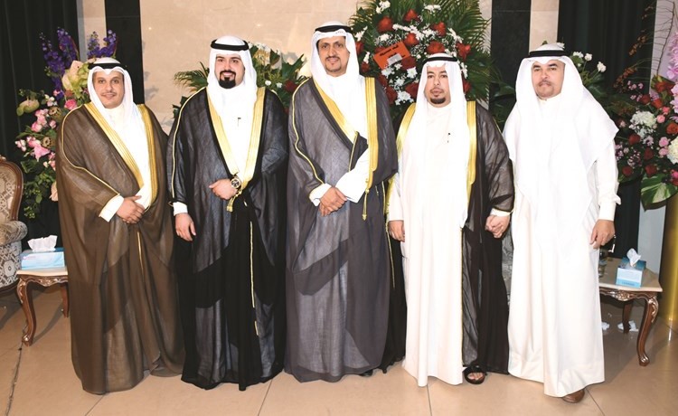 الشيخ مالك الجابر وخالد المنشرح ومحمد المنيفي والمعرس فهد المنشرح وسالم المنشرح﻿