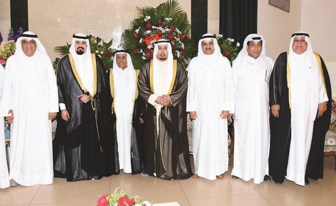 عبدالوهاب النقي وأحمد المليفي والفريق يوسف المضاحكة يباركون﻿
