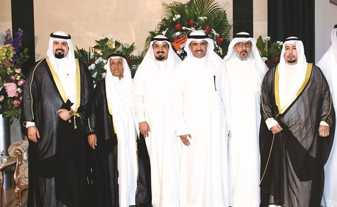 الشيخ عبدالاله المالك واللواء فالح شجاع والشيخ عبدالله البدر يباركون﻿