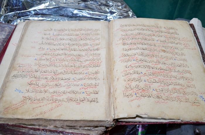 بالصور.. العثور على مصحف نادر يعود للقرن العاشر الهجري بمكتبة مسجد في مصر
