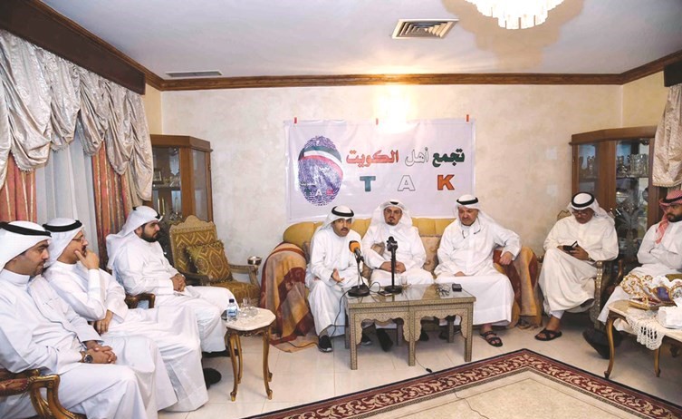 الحضور خلال الندوة﻿