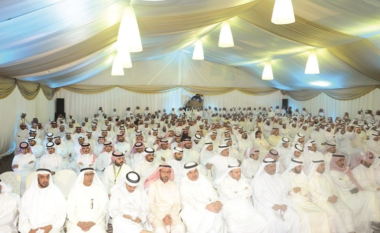 جانب من الحضور خلال الندوة﻿