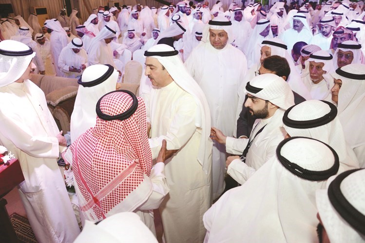 جمال العمر مستقبلا ناخبيه﻿