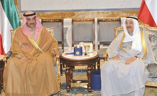 صاحب السمو الأمير الشيخ صباح الأحمد مستقبلا الشيخ صباح الخالد﻿