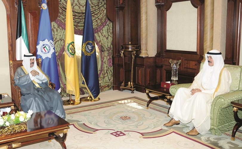  سمو ولي العهد الشيخ نواف الأحمد مستقبلا الشيخ محمد الخالد﻿