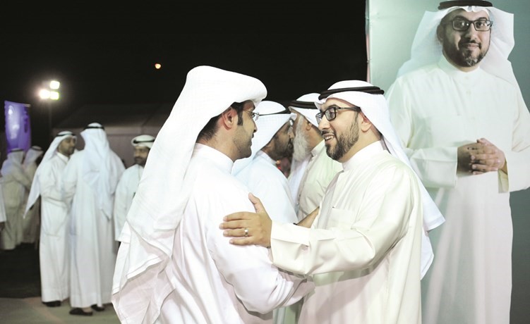 اسامة الشاهين مرحبا بأحد الناخبين﻿
