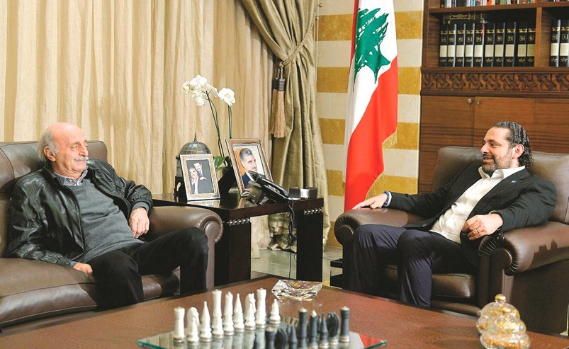 الرئيس المكلف سعد الحريري مستقبلا رئيس اللقاء الديموقراطي النائب وليد جنبلاط في بيت الوسط	(محمود الطويل)﻿