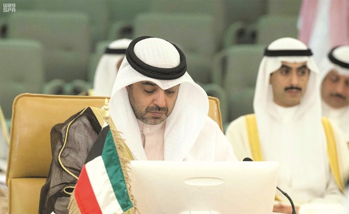 الشيخ محمد العبدالله لدى مشاركته بالاجتماع﻿