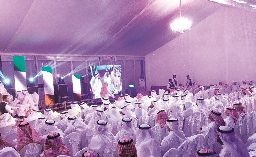 جانب من الحضور في افتتاح المقر الانتخابي لمرشح الدائرة الخامسة خالد النيف﻿