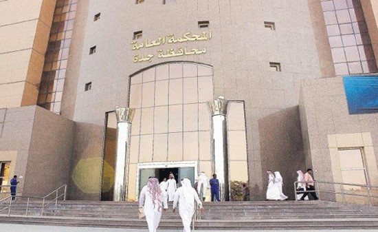 المحكمة تعيد عضواً شرفياً بأحد أندية جدة إلى السجن.. وتحاكمه مجدداً بتهمة قتل زوجته "المسيار"