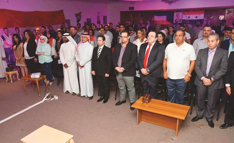 غسان عنجريني في مقدمة الحضور في الأمسية﻿