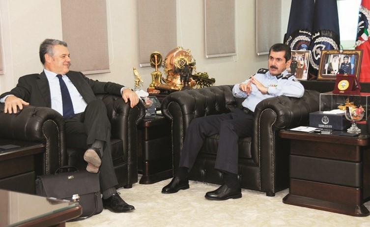 الفريق خالد المكراد مستقبلا رئيس شركة باي الإيطالية ﻿