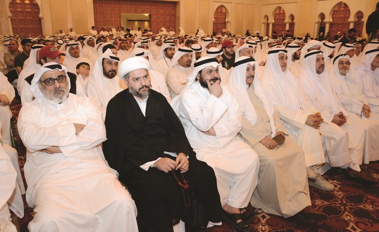 الحضور خلال ندوة صالح عاشور﻿