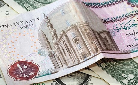 الجنيه المصري يستعيد 15% من قيمته مقابل الدولار