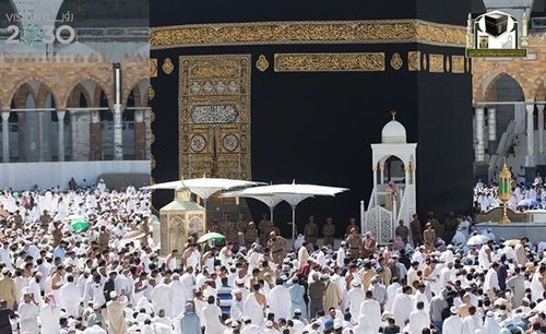 ما هو القنديل المذهب الذي يبدأ منه الطواف؟