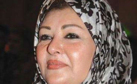 بالفيديو.. عفاف شعيب تنعى محمود عبدالعزيز بـ"الضحك" !
