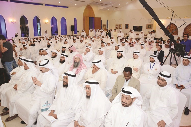 ابناء الدائرة الثالثة خلال ندوة العمير ﻿
