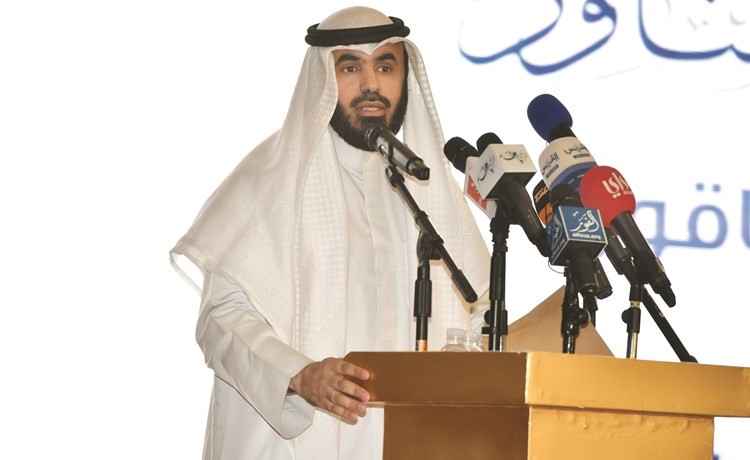 مرشح الدائرة الرابعة أسامة المناور يتحدث في افتتاح مقره﻿