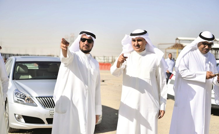 م.أحمد المنفوحي وأحمد الهزيم خلال الحملة﻿