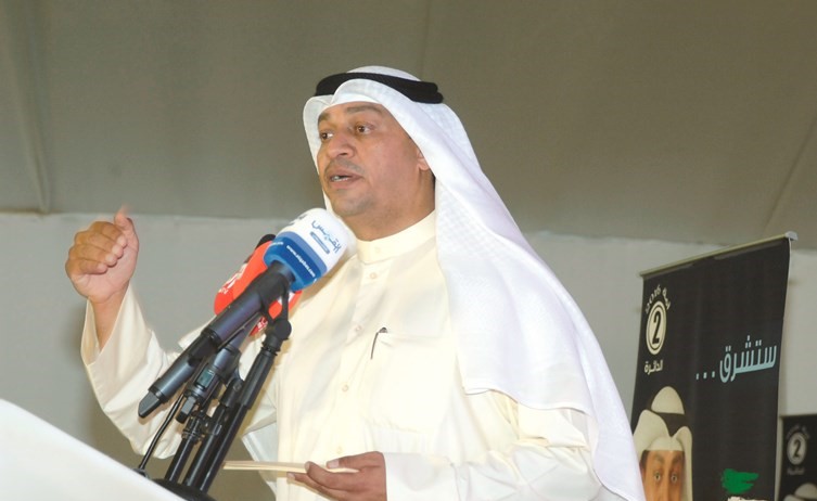 مرشح الدائرة الثانية د.حمد المطر متحدثا ﻿
