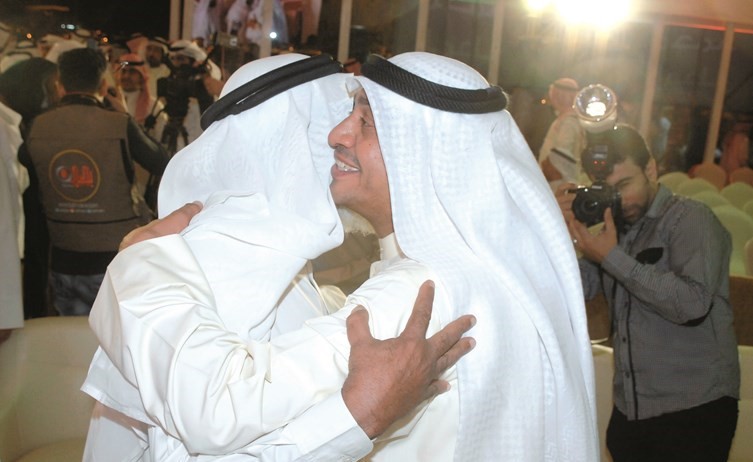 د.حمد المطر مرحبا بأحد الحضور﻿