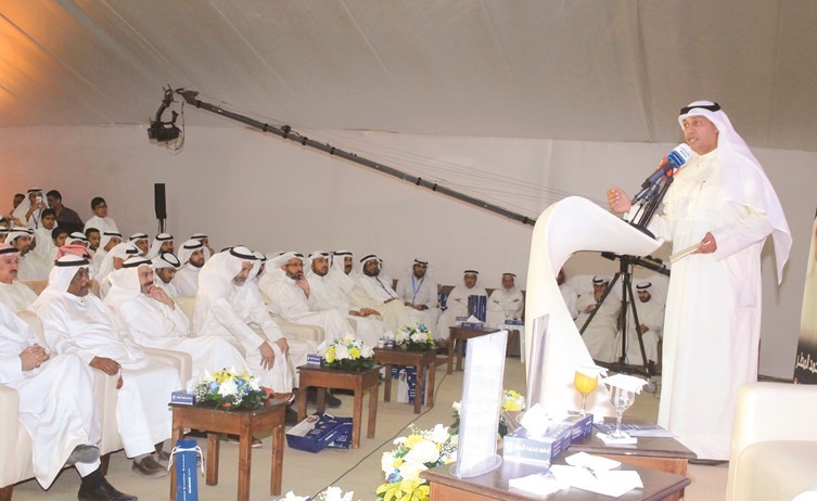 د.حمد المطر يتحدث إلى الحضور﻿