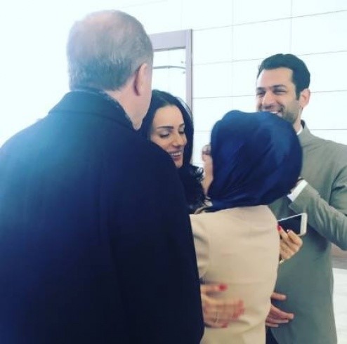 شاهد ..اردوغان يطلب يد ملكة جمال المغرب لنجم مسلسل عاصي مراد يلدريم