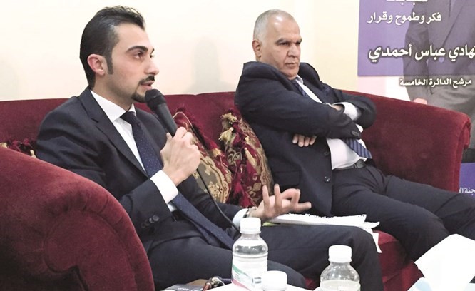 مرشح الدائرة الخامسة عبد الهادي أحمدي متحدثا﻿