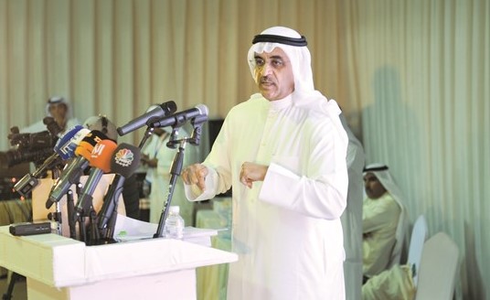 النائب والوزير السابق ومرشح الدائرة الأولى أحمد المليفي متحدثا﻿