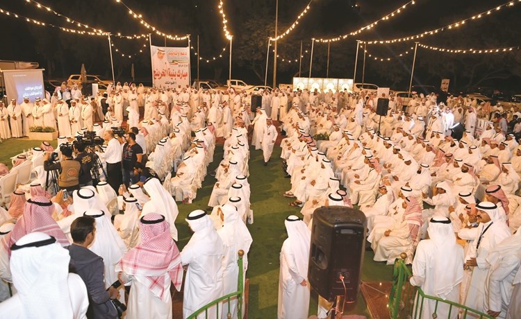 أبناء الدائرة الرابعة يستمعون لحديث مبارك الخرينج﻿