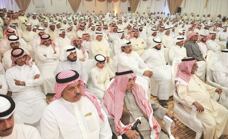 جانب من الحضور خلال افتتاح مقر مرشح الدائرة الرابعة نايف ضيدان المطيري﻿