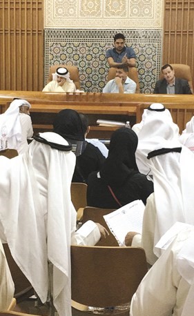 جانب من المزاد	(طارق عرابي)﻿