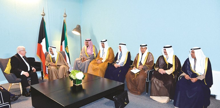 صاحب السمو الأمير الشيخ صباح الأحمد مستقبلا الرئيس العراقي د. فؤاد معصوم﻿