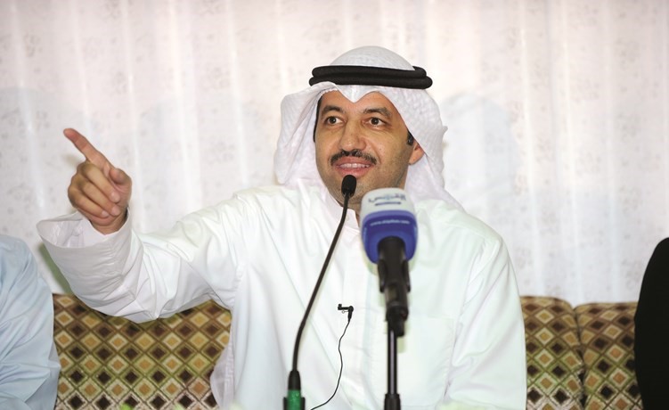 مرشح الدائرة الثانية أنور جواد بوخمسين متحدثا﻿