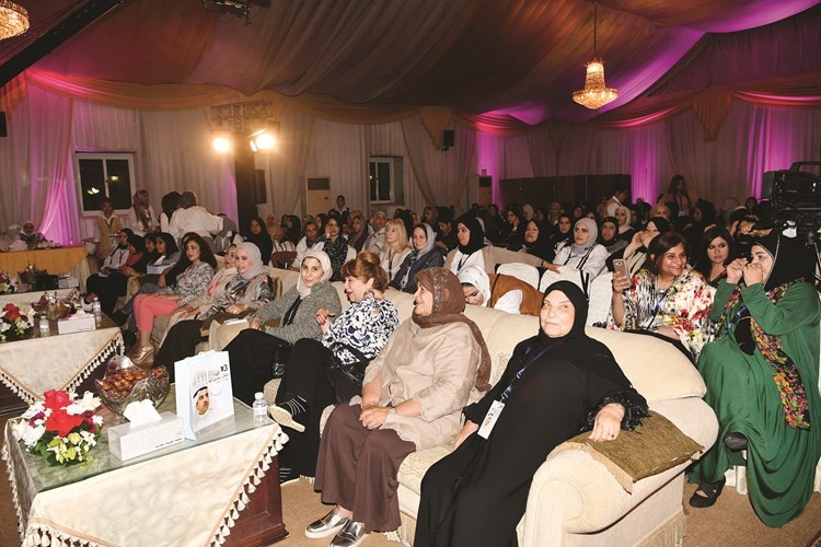 متابعة من الناخبات﻿