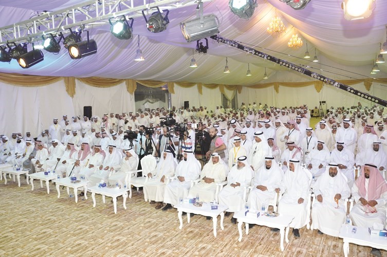 ناخبو الدائرة الرابعة خلال افتتاح المقر الانتخابي للنائب السابق المرشح علي الدقباسي﻿