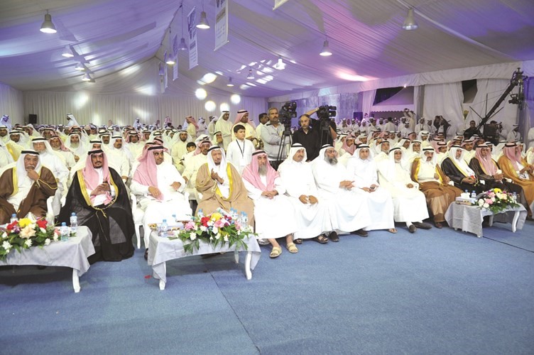 جانب آخر من الحضور خلال افتتاح المقر الانتخابي لمرشح الدائرة الثالثة النائب السابق محمد الجبري﻿