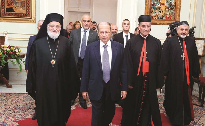 البطريرك بشارة الراعي مستقبلا الرئيس ميشال عون في بكركي	(محمود الطويل)﻿