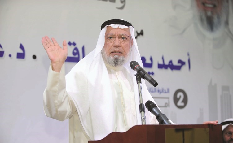 مرشح الدائرة الأولى أحمد باقر متحدثا﻿