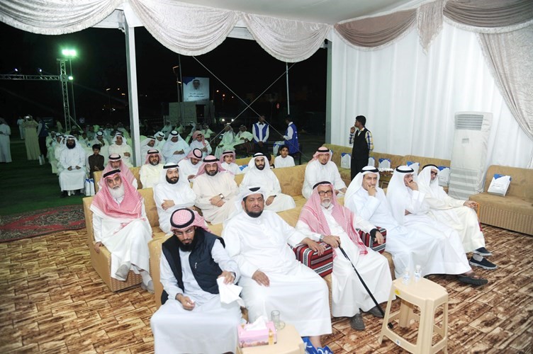 عدد من ناخبي الدائرة الأولى خلال الندوة﻿