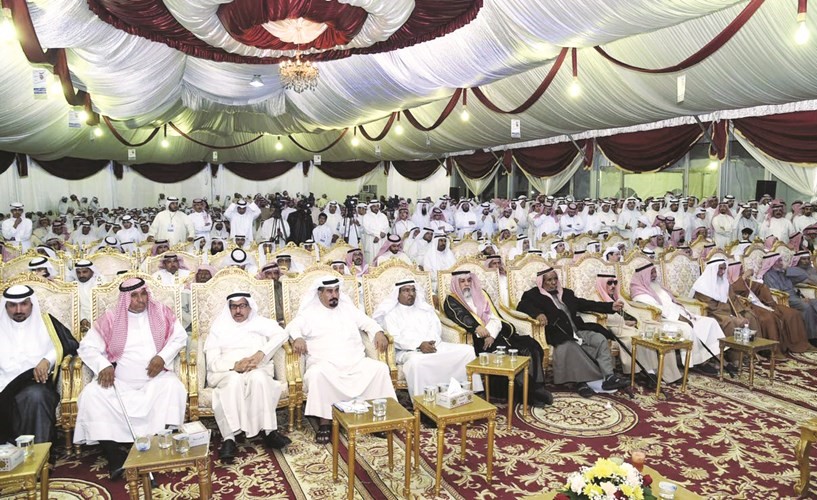 متابعة من الحضور خلال الافتتاح﻿