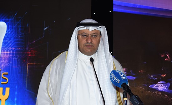  د. علي العبيدي يلقي كلمته