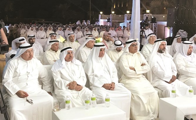 الحضور في ندوة عبدالعزيز سعد المنيفي﻿