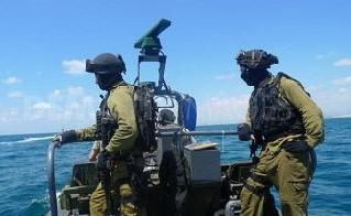 زوارق إسرائيلية تفتح النار على صيادين فلسطينيين قبالة ساحل غزة