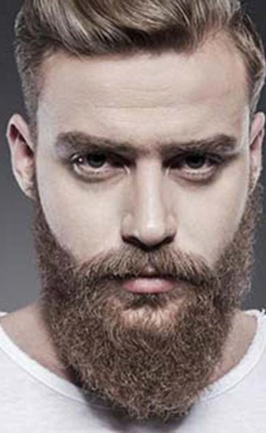 بالفيديو.. يقضي الرجل في حلاقتها 3300 ساعة خلال حياته .. حقائق لا تُصدّق عن اللحية!