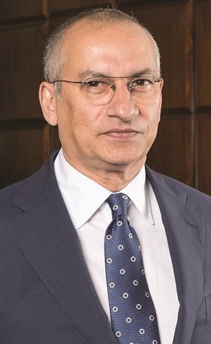 طلال الزين﻿